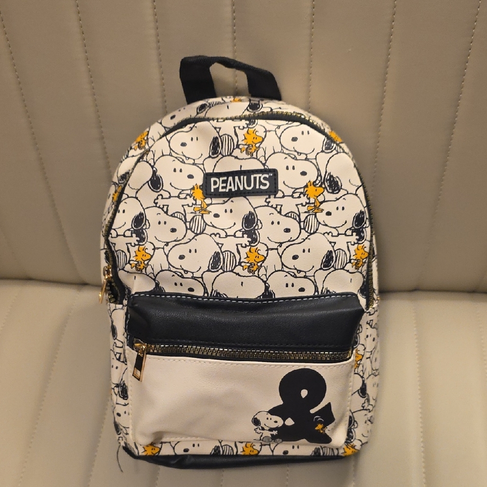 Peanuts Snoopy and Woodstock Patterned Backpack